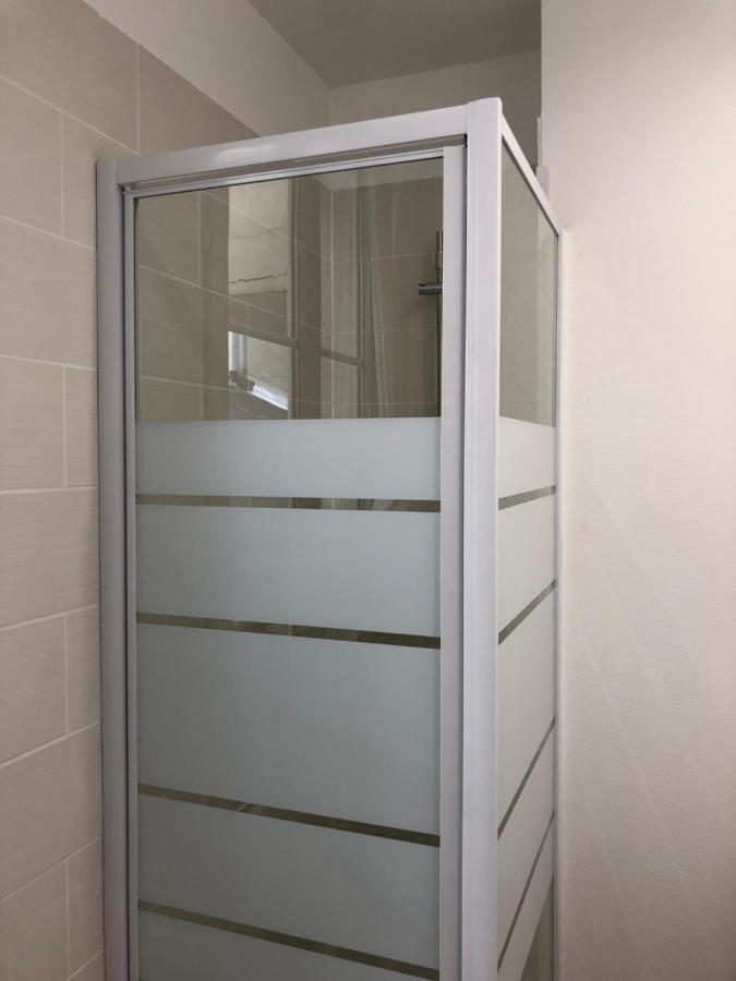 New Saint Maur-Logement Lovely Flat 32M2 Париж Екстериор снимка